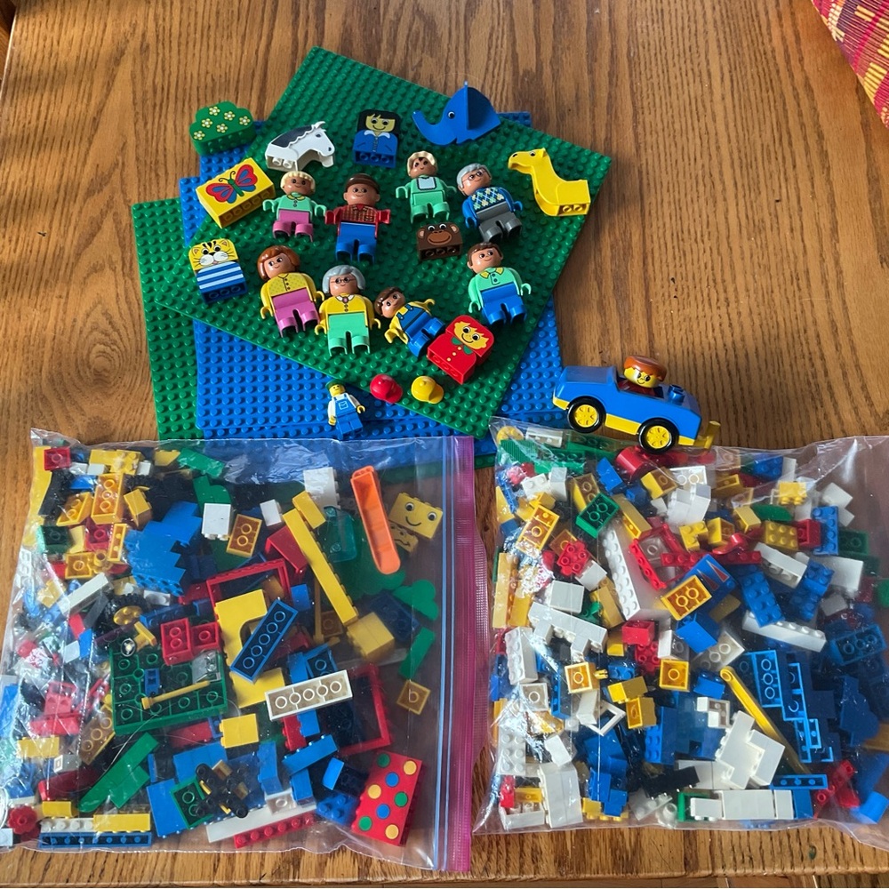 VTG LEGO Bricks Plates Figures LOT